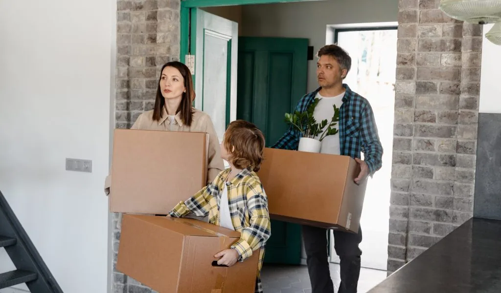 Step 6 Pack Heavy Clothes Bottom Boxes Step 6 Pack Heavy Clothes Bottom Boxes