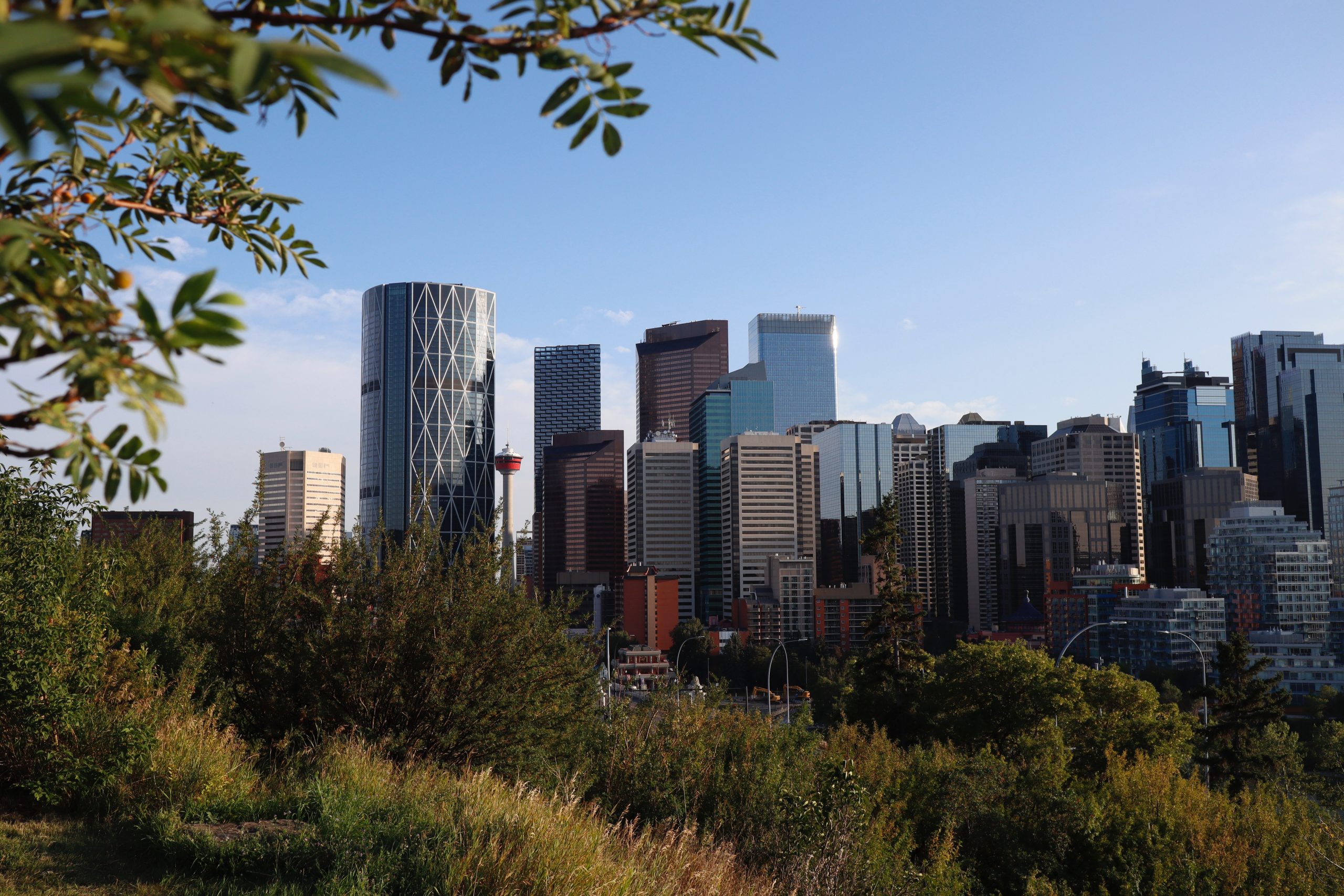 Living in Calgary vs. Edmonton: Where Should You Live?